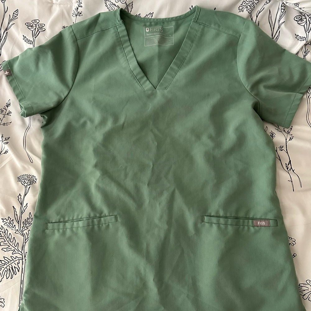 Figs Scrub Set